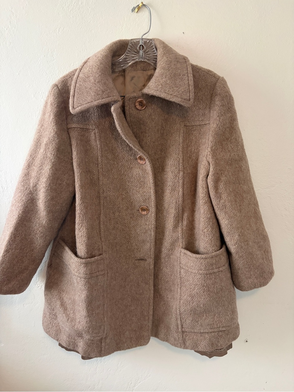Garage 1970s Union Made Women's Wool-Blend Tan Coat